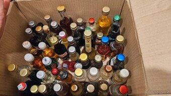 Sběratelský alkohol minilahvičky