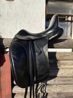 Drezurní sedlo Equiline typ Dynamic