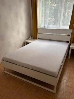 Postel + matrace 140x200 cm