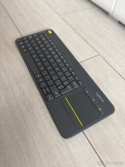 Bezdrátová klávesnice Logitech Wireless