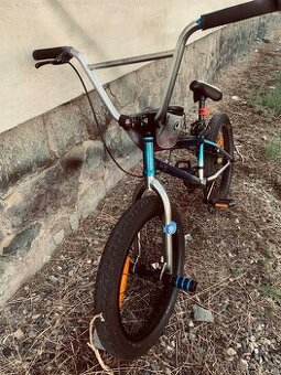 BMX..freestyle + helma