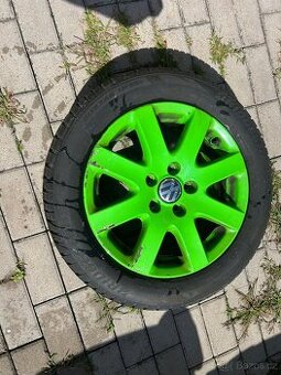 Sada 4x Alu kol 205/55/16 VW