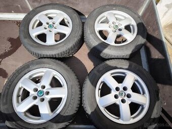 Originál Skoda Alu disky 15" s pneu Hankok 196/65/15