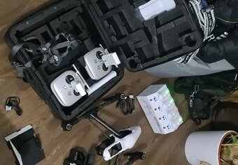 Dji Inspire 1 s bohatým příslušenstvím pc:190000,-