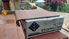 Schodová dlažba CERRAD 300x320mm