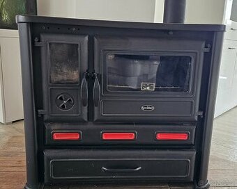 Sporák na tuhá paliva Alma Mons