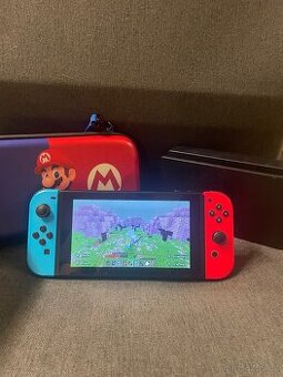 Nintendo Switch (HAC-001) + Joy-Cony + Dock + Mario pouzdro