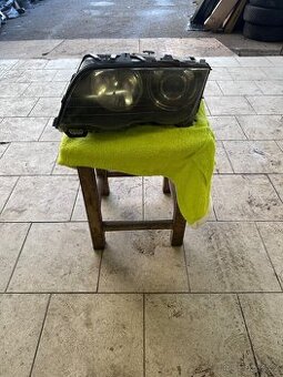 Leve světlo xenon bmw e46