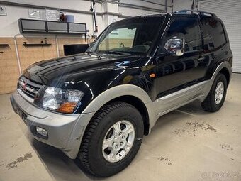 Mitsubishi Pajero 3.2DiD V6, 4x4, MANUÁL