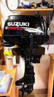 Lodní motor Suzuki 5