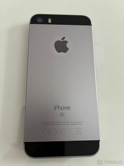 IPhone SE na díly