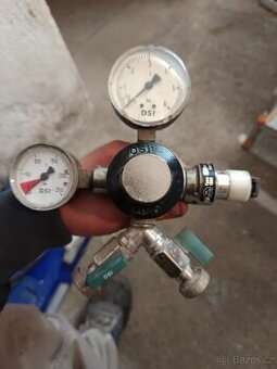 Redukční ventil DSI CO2 dvou vývodový, G3/4