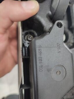 Kryt hlavy válce 03L103469S