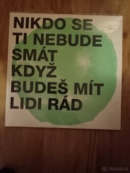 Midi lidi - Nikdo se ti nebude smát 2LP vinyl svítící obal.