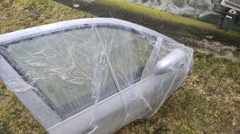 Octavia 1 kombi stříbrná díly karoserie dveře kapota