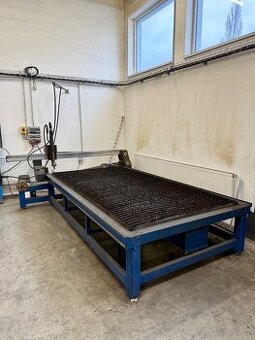 CNC plasma 1600x3100 s rotační osou včetně agregátu