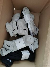 Nike ponožky kotníkové 300Kč/sada=(3+páry)