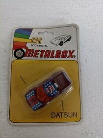 METALBOX - model auta DATSUN