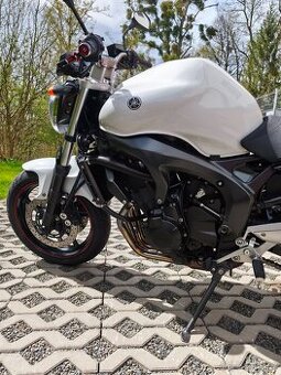 YAMAHA FZ6 S2
