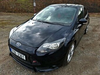 Ford Focus 2.0i 16v ST sport