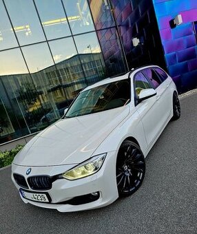 Bmw 330d touring 210 kw Najeto 160 tis km servis BMW