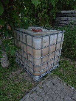 IBC barel, kontejner na vodu 1000l