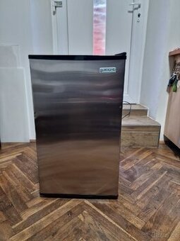 Termochladnička - minibar Guzzanti Gz-70S - 1