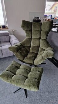 Designové křeslo s podnožkou
