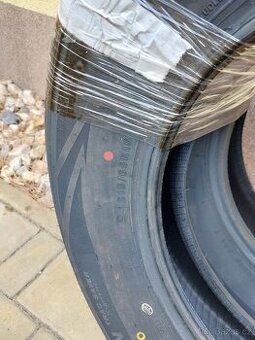 Prodám nové PNEU 4x celoroční 215/65 R16 98V