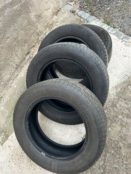 4ks zimní pneumatiky Hankook 225/60/R17