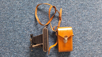 Historický měchovy fotoaparát Kodak Junior 620