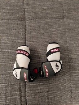 Hokejové chrániče loktů