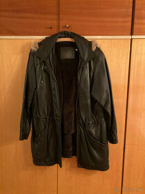 PRODÁM DÁMSKOU KOŽENOU BUNDU