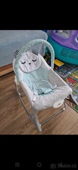Vibrující lehátko pro miminko