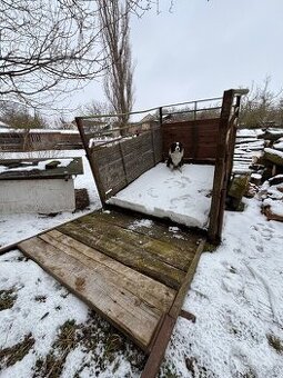 Dobytčák/ přepravník na zvířata