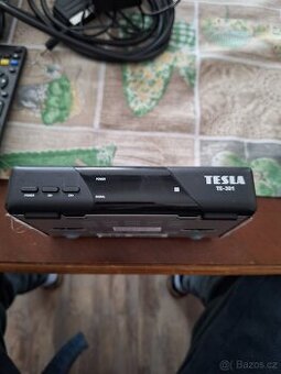 satelitní přijímač Tesla