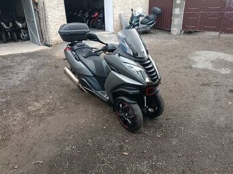 Peugeot Metropolis 400i Cz doklady v ceně Řidičák na B