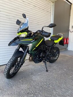 Benelli TRK 702 X ZELENÁ | PŘEDVÁDĚCÍ MOTOCYKL