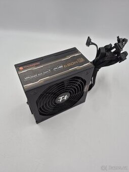 PC zdroj Thermaltake modulární 630W 87% účinnost