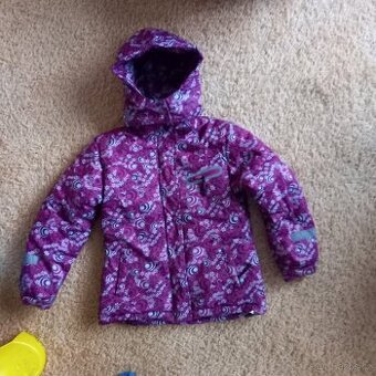 Moc pěkná teplá dívčí bunda