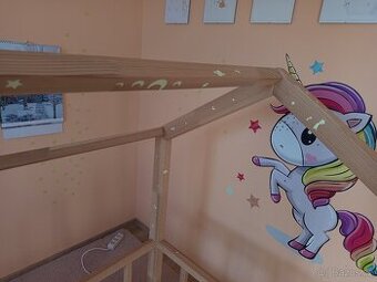 Rostoucí postel domeček, přírodní vosk