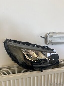 Pravé FULL LED přední světlo Peugeot 208 / 2008 II