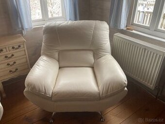 Bílá kožená sedací souprava 3+2+1