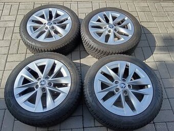 Pěkná ZIMNI al 17" ROTARE ORIGINAL SKODA OCTAVIA IV