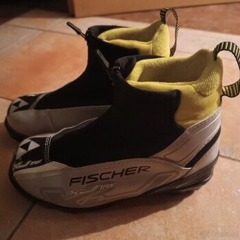 Boty na běžky Fischer vel. 35