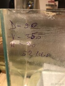 Akvarium 52 litrů bílý silikon, vodní kámen - 1