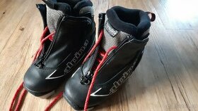 Běžkařské boty 28