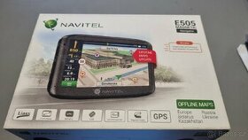 Navigační systém GPS NAVITEL E505 Magnetic