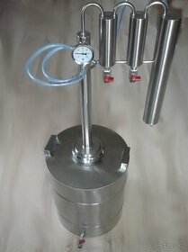 Destilační přístroj 50L měděná výplň kolony