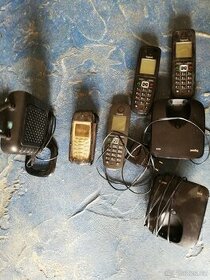 Prodám staré mobily, nabíječky - 1